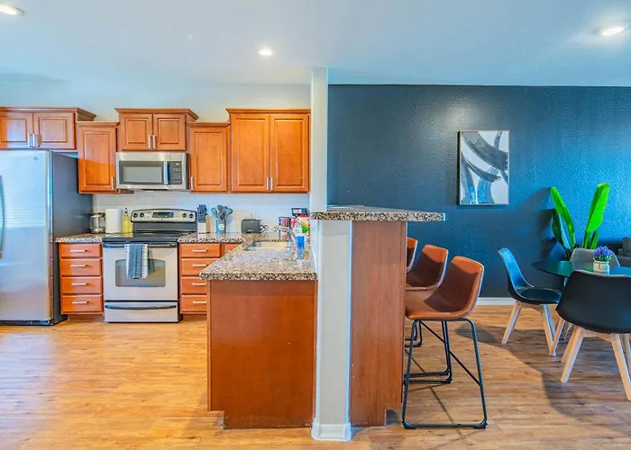 Modern 2bd - Asu - Sloan Pk - Wd - Parking - Sleeps 8 Apartment Tempe