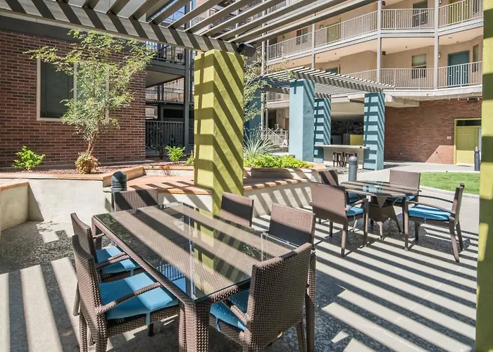 Apartment Modern 2bd - Asu - Sloan Pk - Wd - Parking - Sleeps 8 *