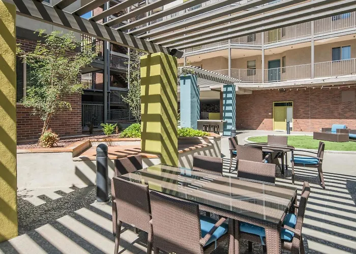 Modern 2bd - Asu - Sloan Pk - Wd - Parking - Sleeps 8 Apartment